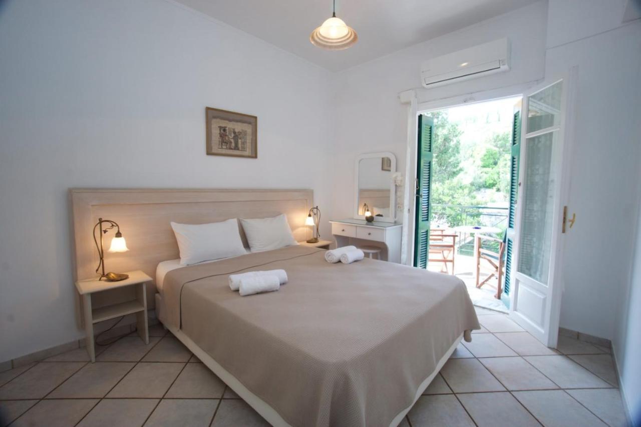 Panorama Apartments Fiscardo Fiskardo Exterior photo
